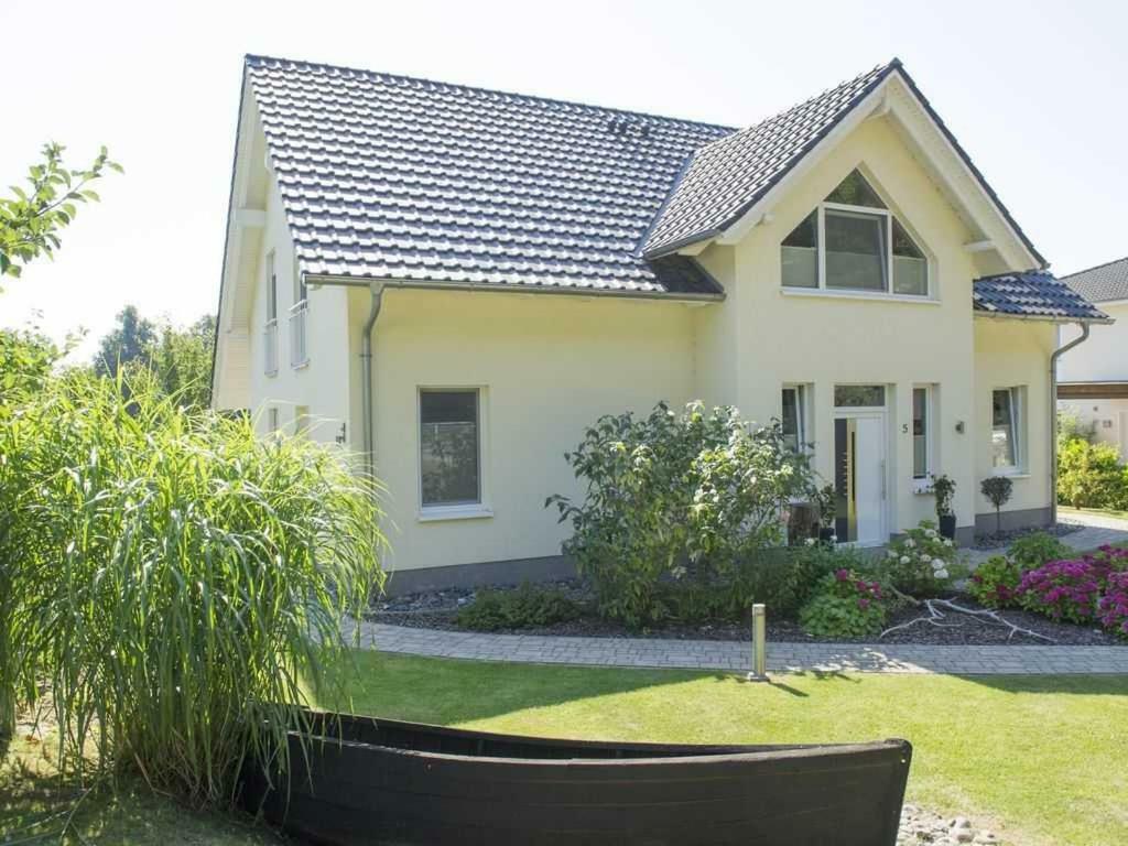Ferienwohnung Am Waldesrand Sellin  Bagian luar foto