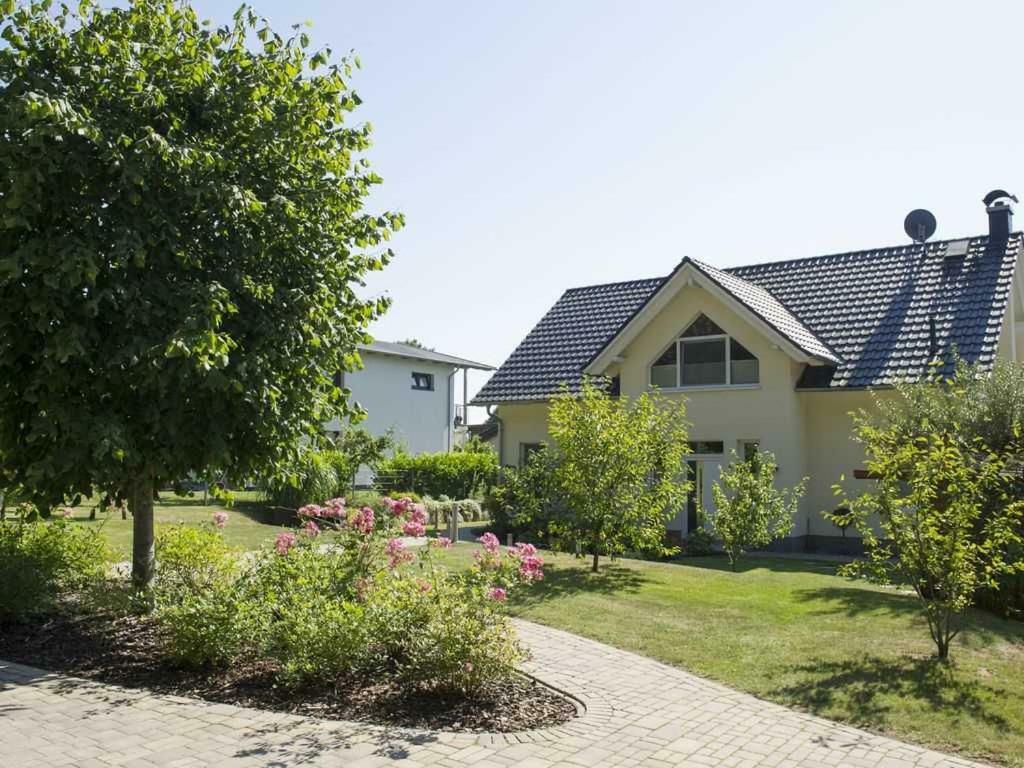 Ferienwohnung Am Waldesrand Sellin  Bagian luar foto