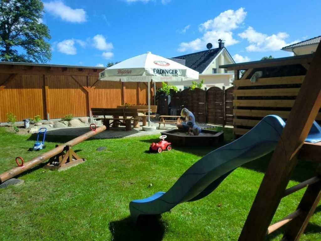 Ferienwohnung Am Waldesrand Sellin  Bagian luar foto